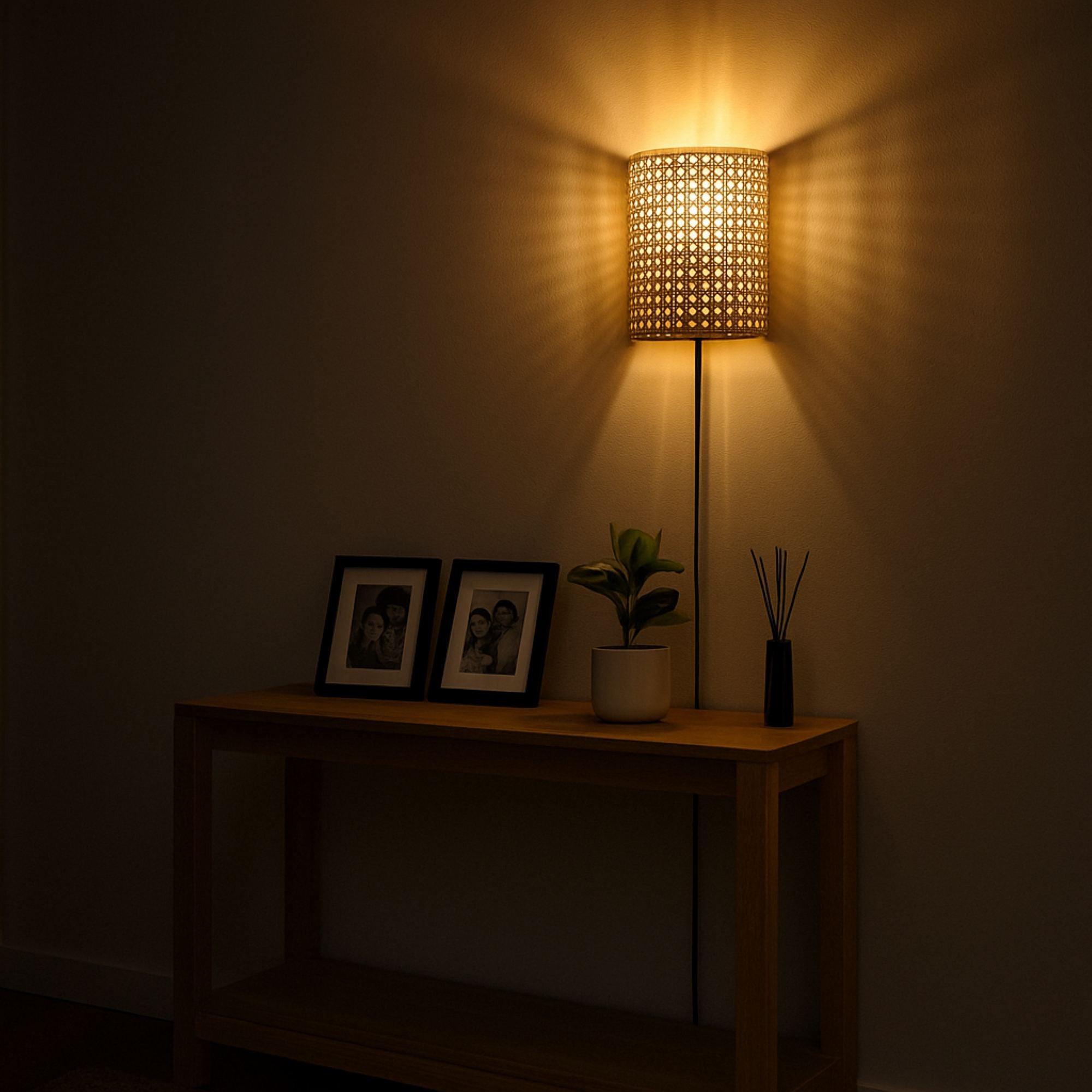 Aplique de pared de mimbre "BERGIN" - E27 - Interruptor y enchufe (1)