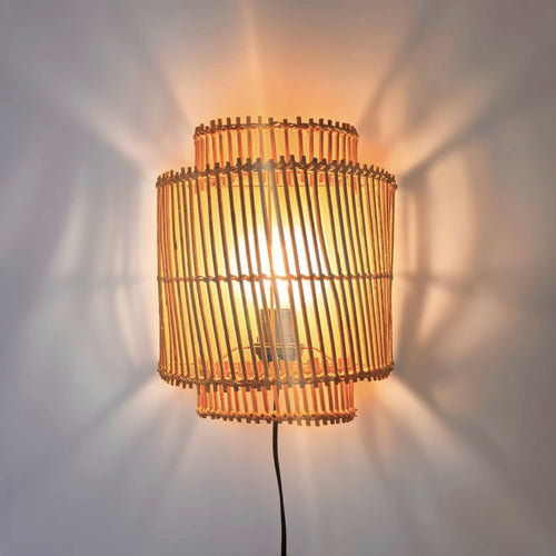 Wicker wall lamp