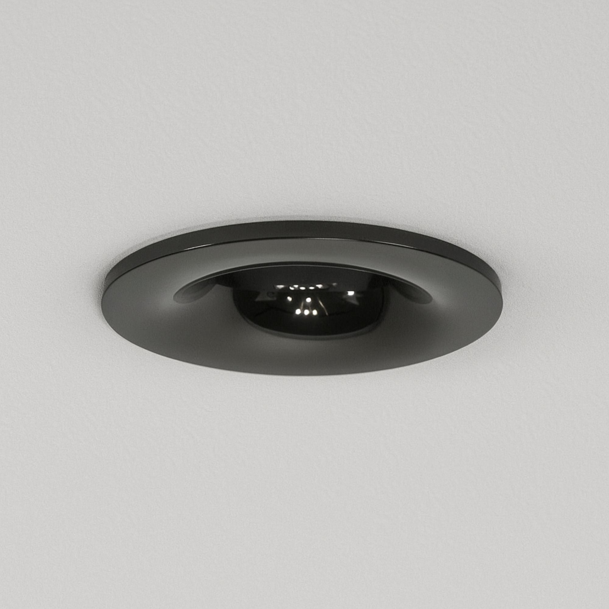 Aro downlight empotrable redondo - GU10 / MR16 - Corte Ø65mm (1)