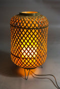 Wicker table lamp