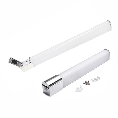 LED-Wandleuchte 15W - Mit integrierter Steckdose - 68cm