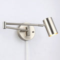 Extendable wall light with socket