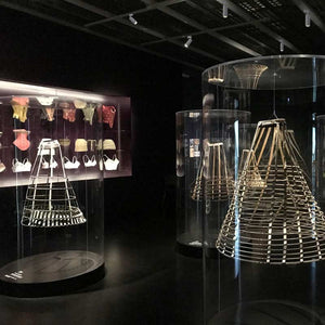 Foco de carril monofásico con ángulo lumínico ajustable y articulado de 8W zoom (8)