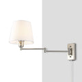 Lampa ścienna z przegubowym ramieniem i wtyczką