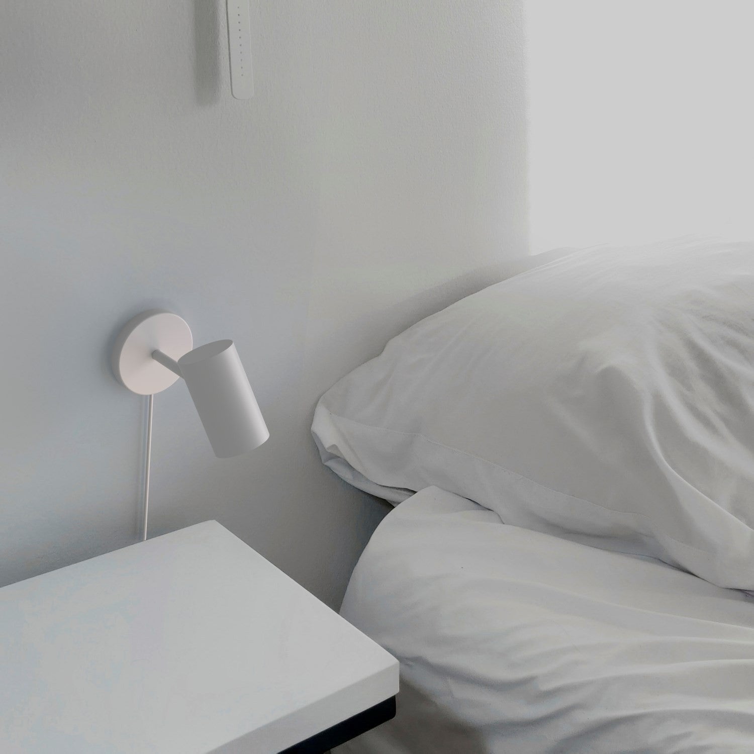 Aplique de pared interior orientable "Ben" con cable y enchufe - E27 (1)