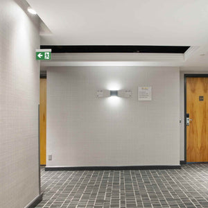 Luz de emergencia permanente con pictograma "Salida lateral" - Barcelona Led-