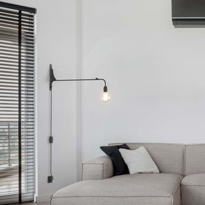 Aplique de pared orientable con cable y enchufe "Pitt" (30)