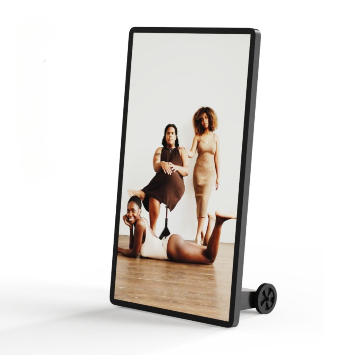 Display publicitario portátil 43'' - LCD full HD - Con ruedas y batería - IP20 - Barcelona Led-Signage