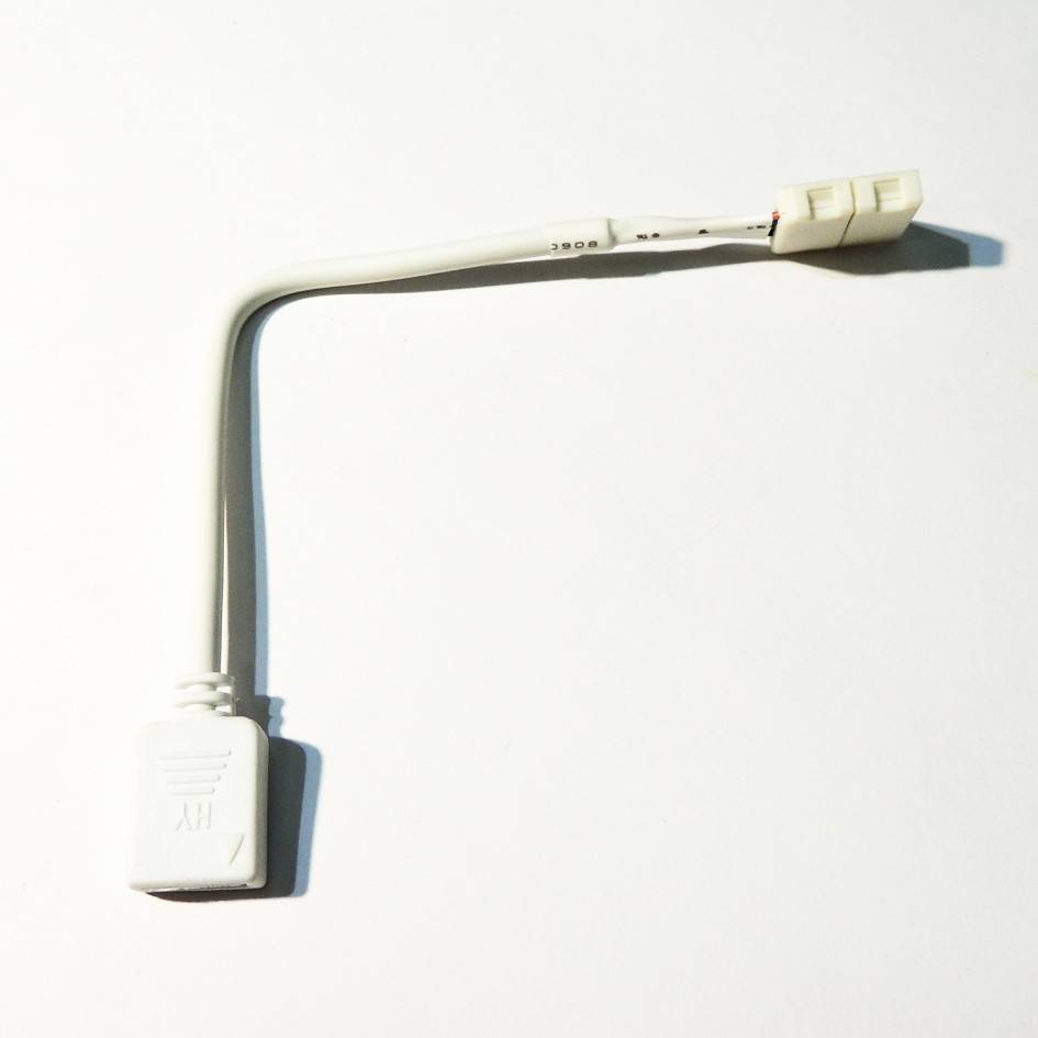 Conector de Tira RGB 12V a controlador de 4 pins (1)