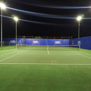 Proyector LED asimétrico exterior 300W - 140lm/W- IP66 (1)