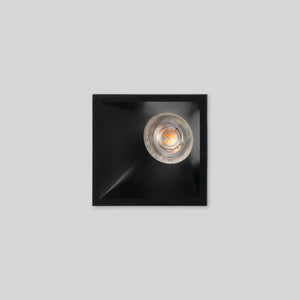 Aro downlight cuadrado asimétrico - Bajo UGR - Corte 85 x 85mm (40)