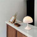 Design-Tischlampe