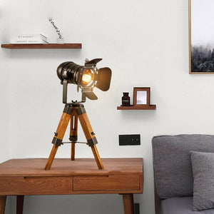 Lámpara de mesa vintage con trípode "Cinema Mini" (16)