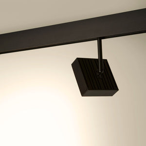 Luminaria cuadrada LED para carril magnético 48V - 9W - CRI90 - UGR18 - OSRAM - Barcelona Led-