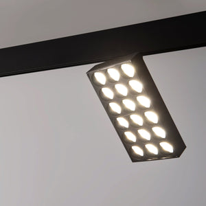 Luminaria cuadrada LED para carril magnético 48V - 18W - CRI90 - UGR18 - OSRAM - Barcelona Led-