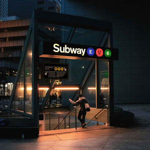 Pantalla LCD 43" Full HD - Outdoor - Soporte de techo -Android - IP65 - Barcelona Led-Signage
