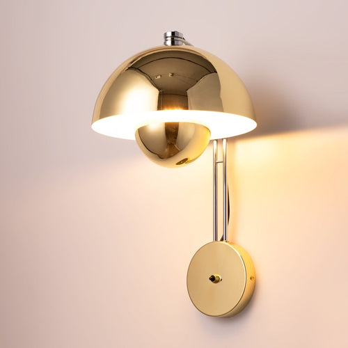 Vintage design wall sconce