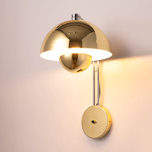Vintage design wall sconce