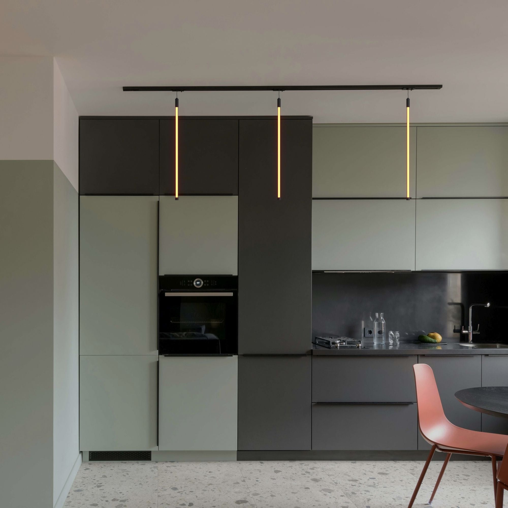 Lámpara colgante LED vertical para carril magnético - 48V - 12W - 2800K - Negra (1)