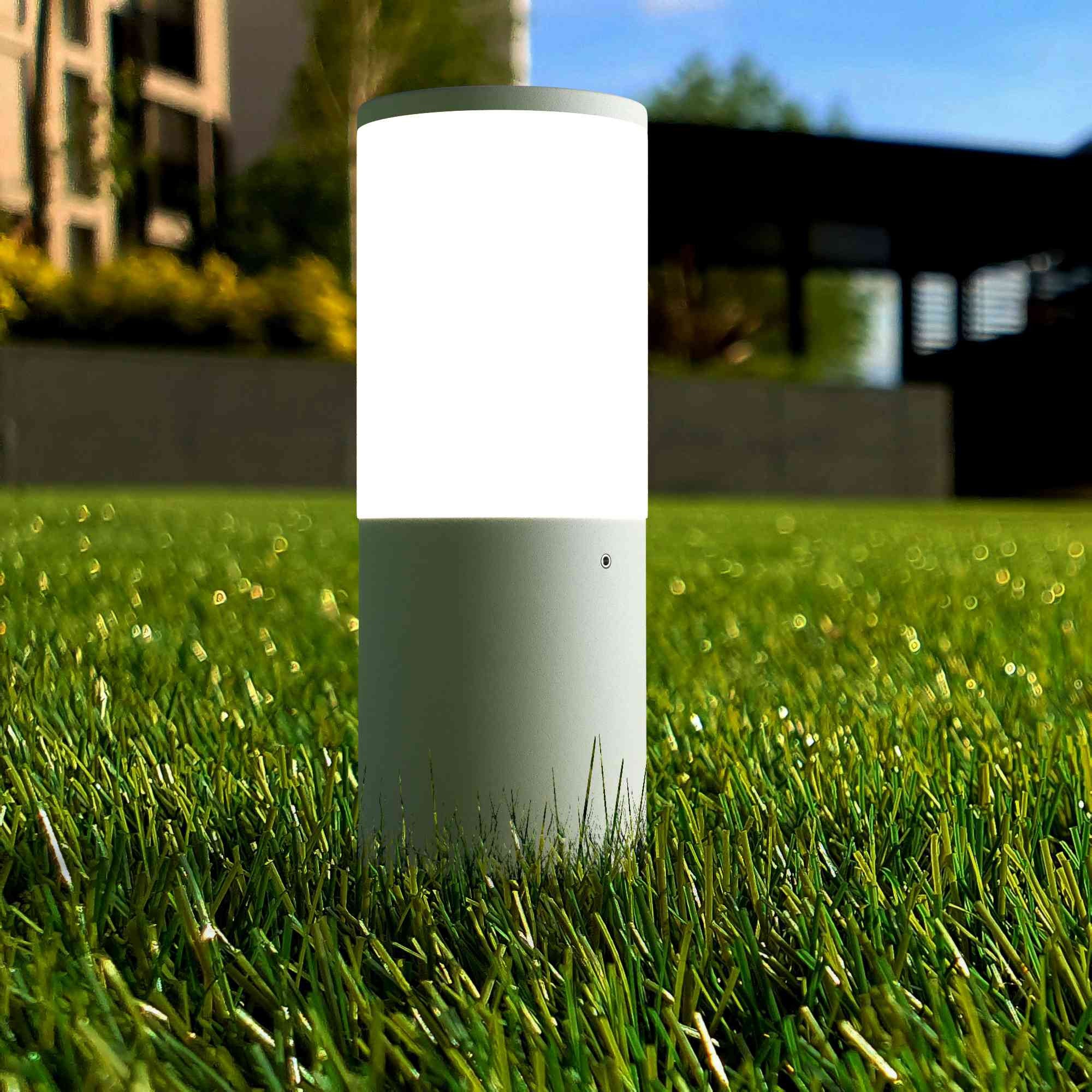 Estaca de jardín LED FUMAGALLI "AMELIA SPIKE" E27 - CCT - IP55 (1)