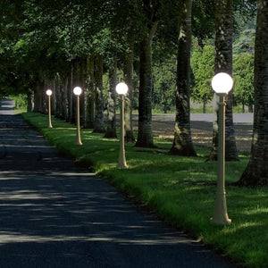 Farola exterior FUMAGALLI "GLOBO ARTU/G250" - 8.5W - E27 - CCT - Poste 1.5mts - Barcelona Led-Iluminación
