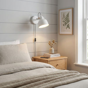 Aplique de pared interior "KUKKA" con interruptor y enchufe (12)