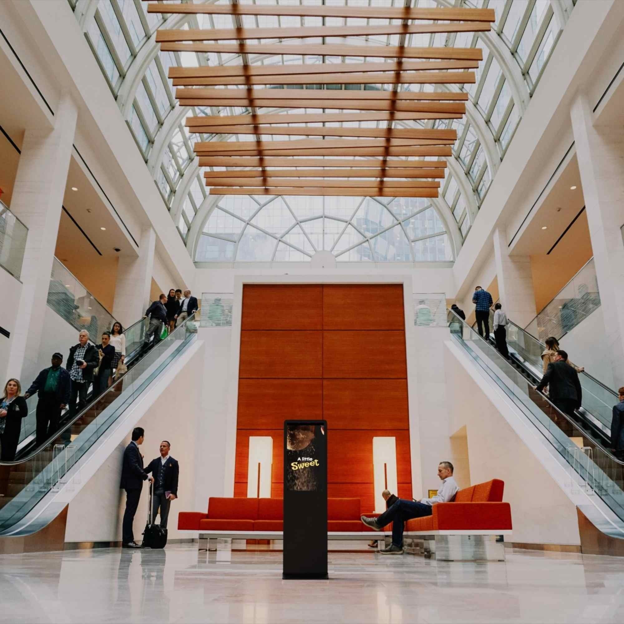 Display publicitario interior LCD Full HD 32" - Android 13 (1)