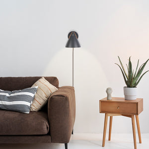 Aplique de pared de cuero "Ellen" con cable y interruptor (2)