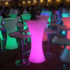 mesa de hosteleria con luz LED