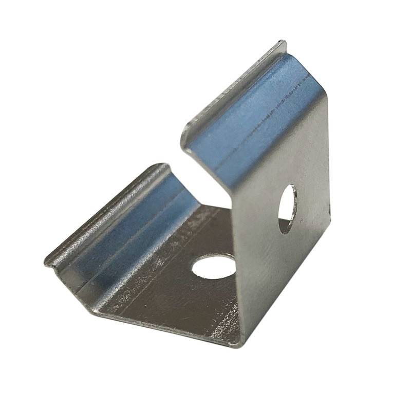 Grapa metálica de sujeción 45º para perfil de aluminio 18x12mm (1ud)