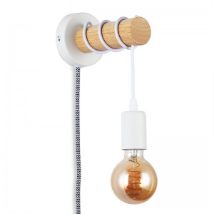 Aplique de pared madera con interruptor y enchufe "MILA"