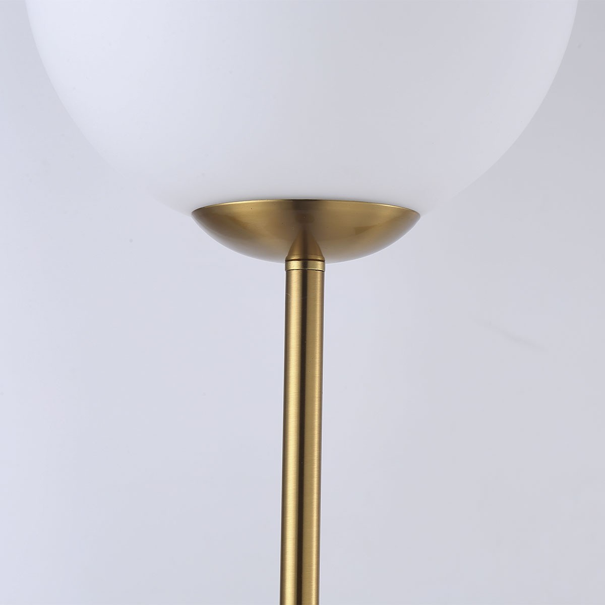 BrilliantCut 2 1/2 Inch (63 Mm) Smooth Ball Rock Crystal