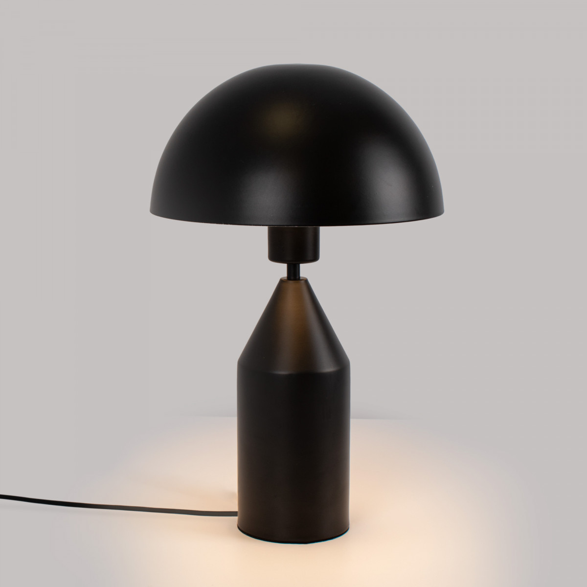 Lámpara de mesa de metal "Cutt" - E27