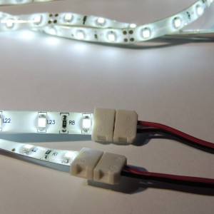 Conector para tiras LED monocolor 8 mm