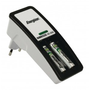 Cargador de Pilas Energizer 2 HR03 (AAA)  700mAh con 2 pilas incluidas