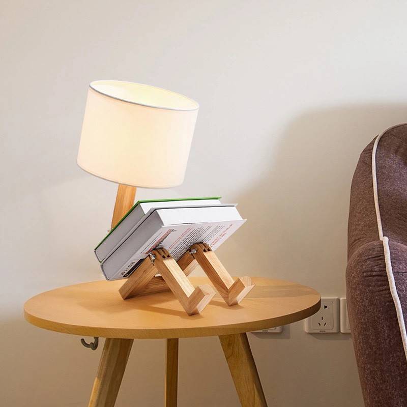 Contratista basura Credo Lámpara de madera estilo nórdico con forma de persona