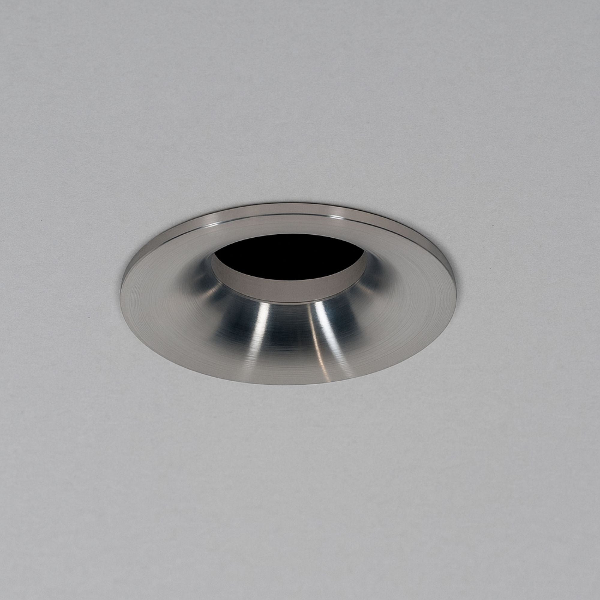 Aro downlight empotrable redondo - GU10 / MR16 - Corte Ø65mm (9)