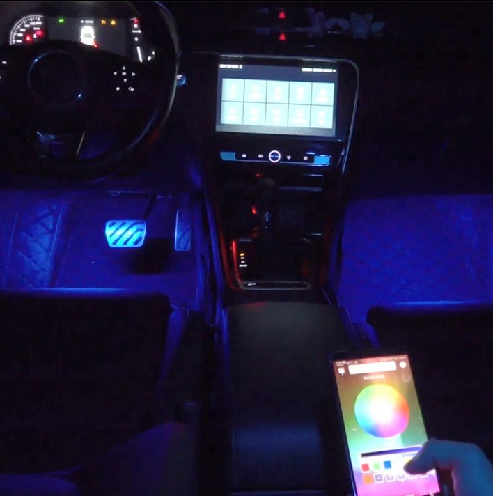 Kit para automóvil LED RGB 12V - Control desde el móvil por bluetooth / WIFI (1)