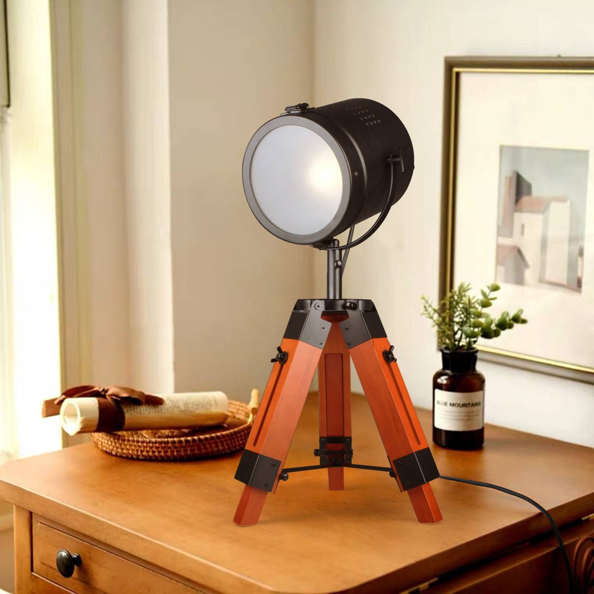 Lámpara vintage de mesa o pie con trípode "CARPEN"