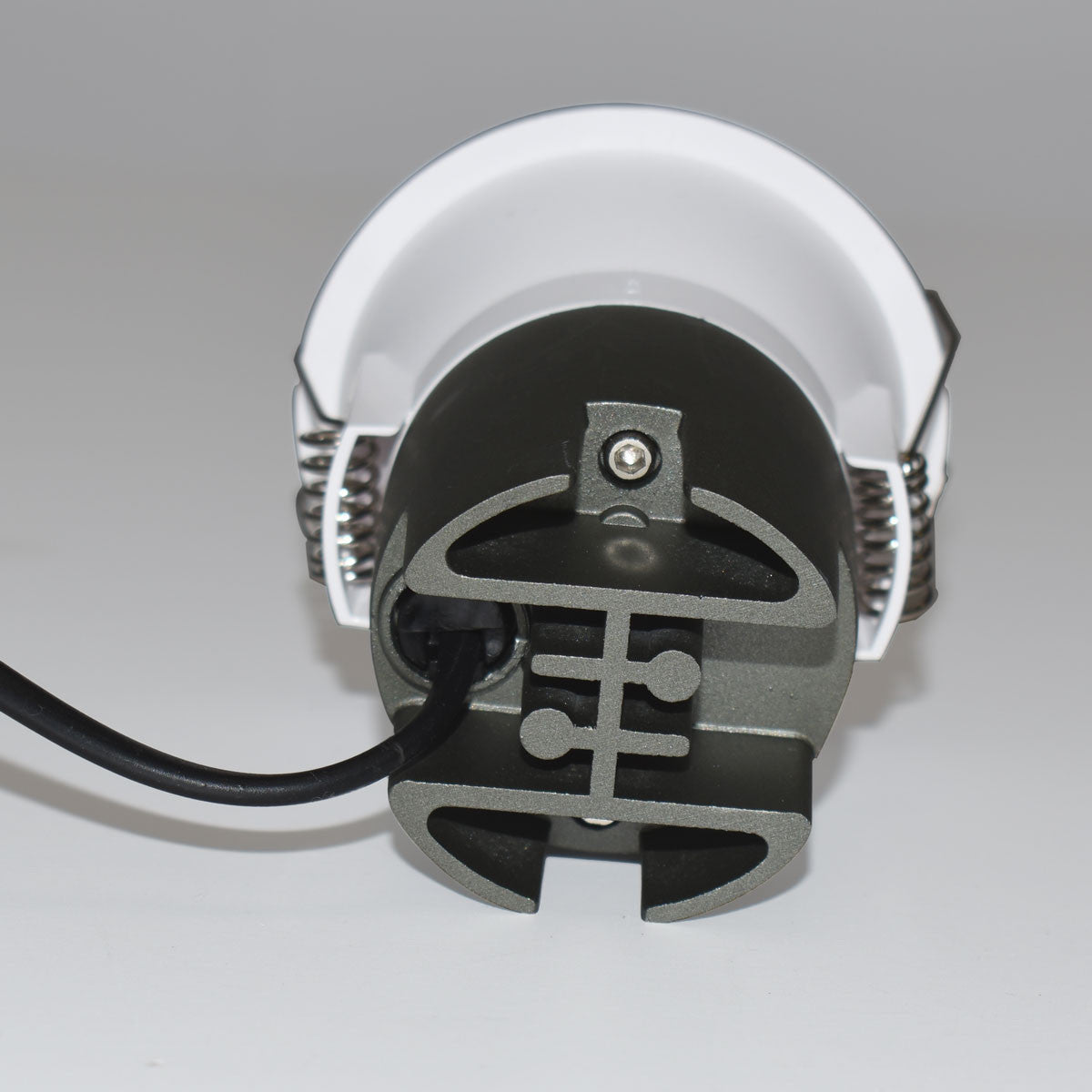 Foco LED empotrable 6W "KOPPA"- Óptica 24º - Corte Ø 65mm - Bajo UGR (4)