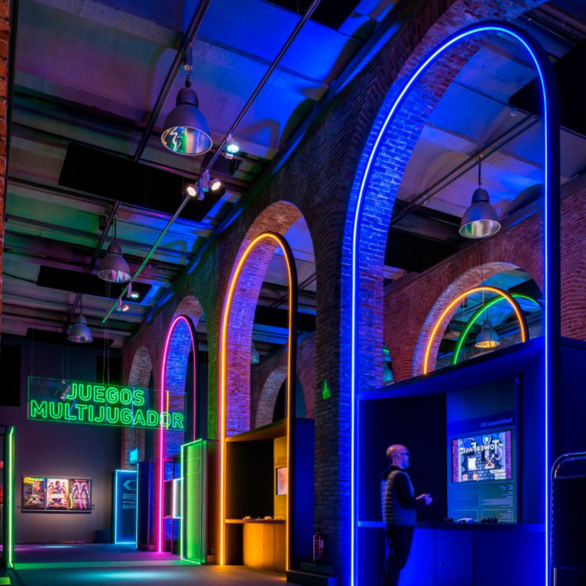 Neón LED Flexible RGB - 24V/DC 4x10mm - 5 metros - Kit completo - IP67 - 20W/m - Curvatura lateral (5)