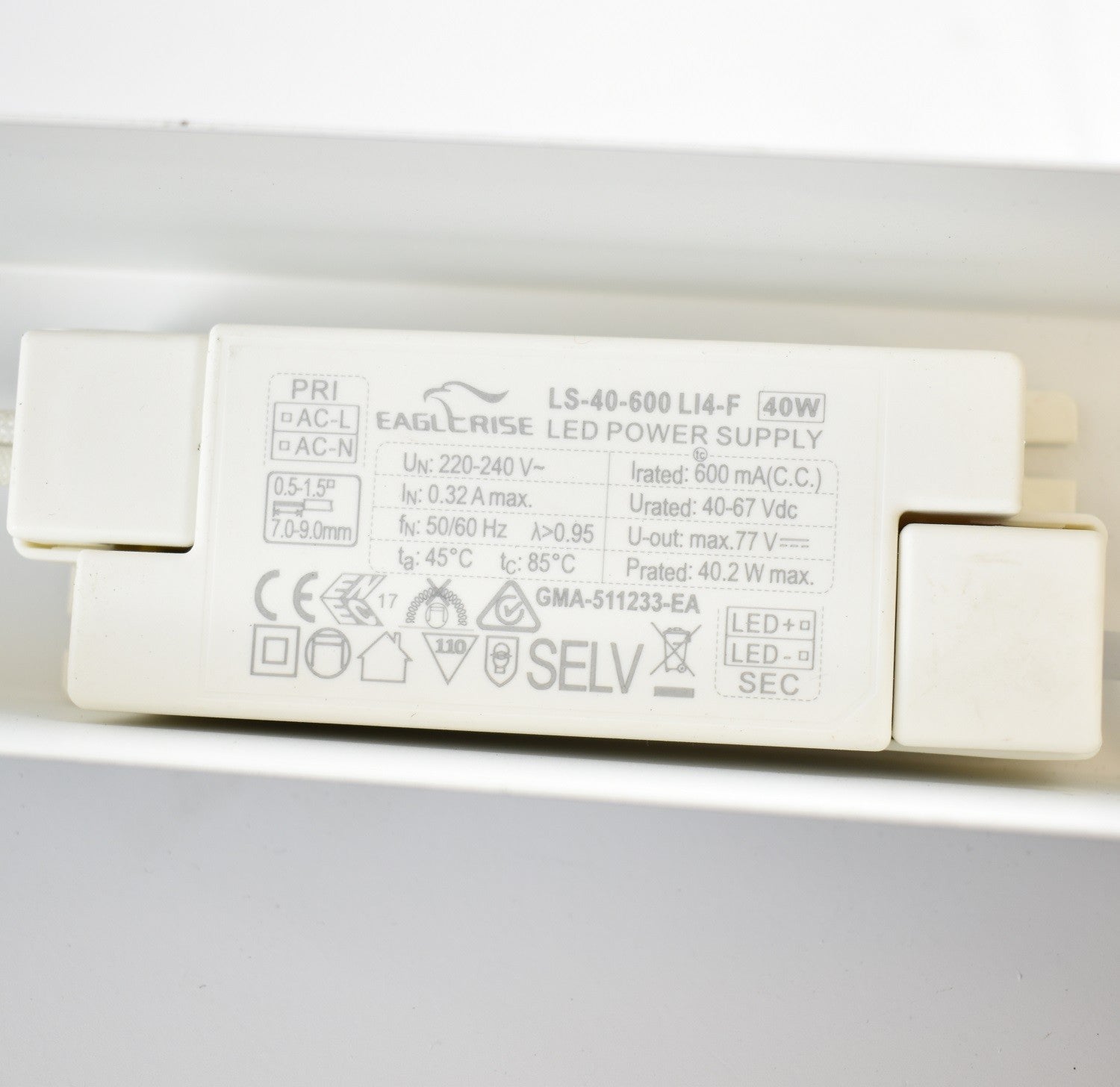 Lámpara colgante LED nórdica "RIPLEY" CCT - 44W (8)