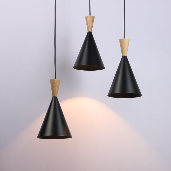 Dyberg Larsen Estocolmo Lámpara de mesa 2.0 negra | Lámpara de escritorio recargable | Lámpara de noche con 6 horas de duración de batería | Lámpara de lectura para interior y exterior
