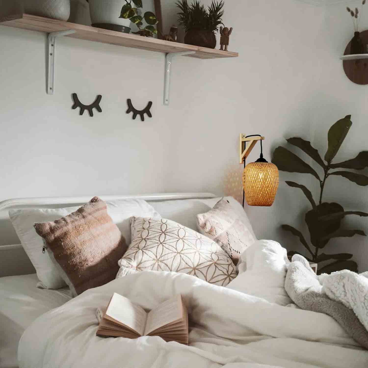 Aplique de pared en madera, pantalla de mimbre y cable con interruptor y enchufe "Alan" (1)