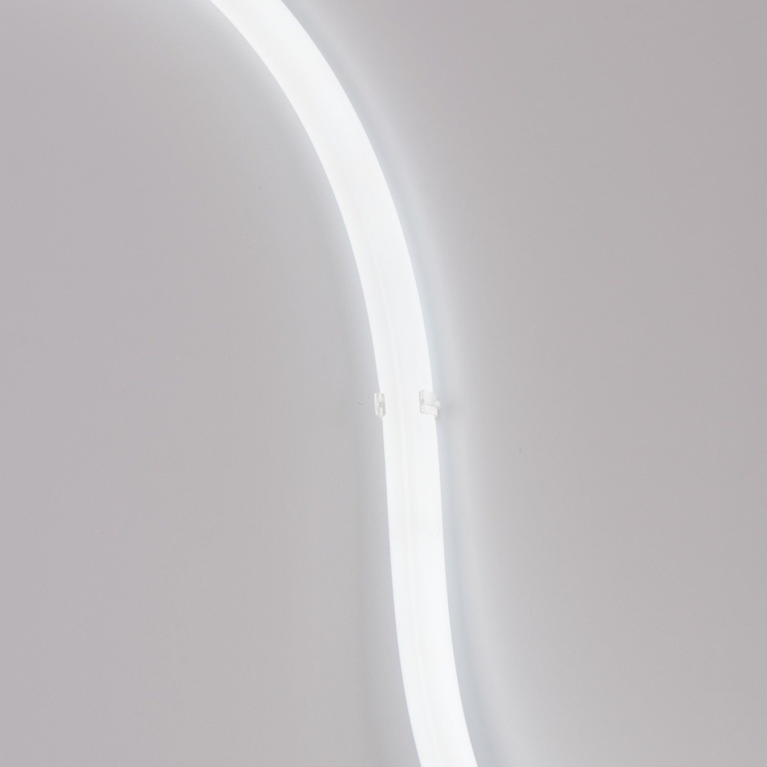 Neón LED flexible 360º circular - Ø22mm - 2 metros - 24V DC - 240Ch/m - 19,2W/m - IP65 (10)