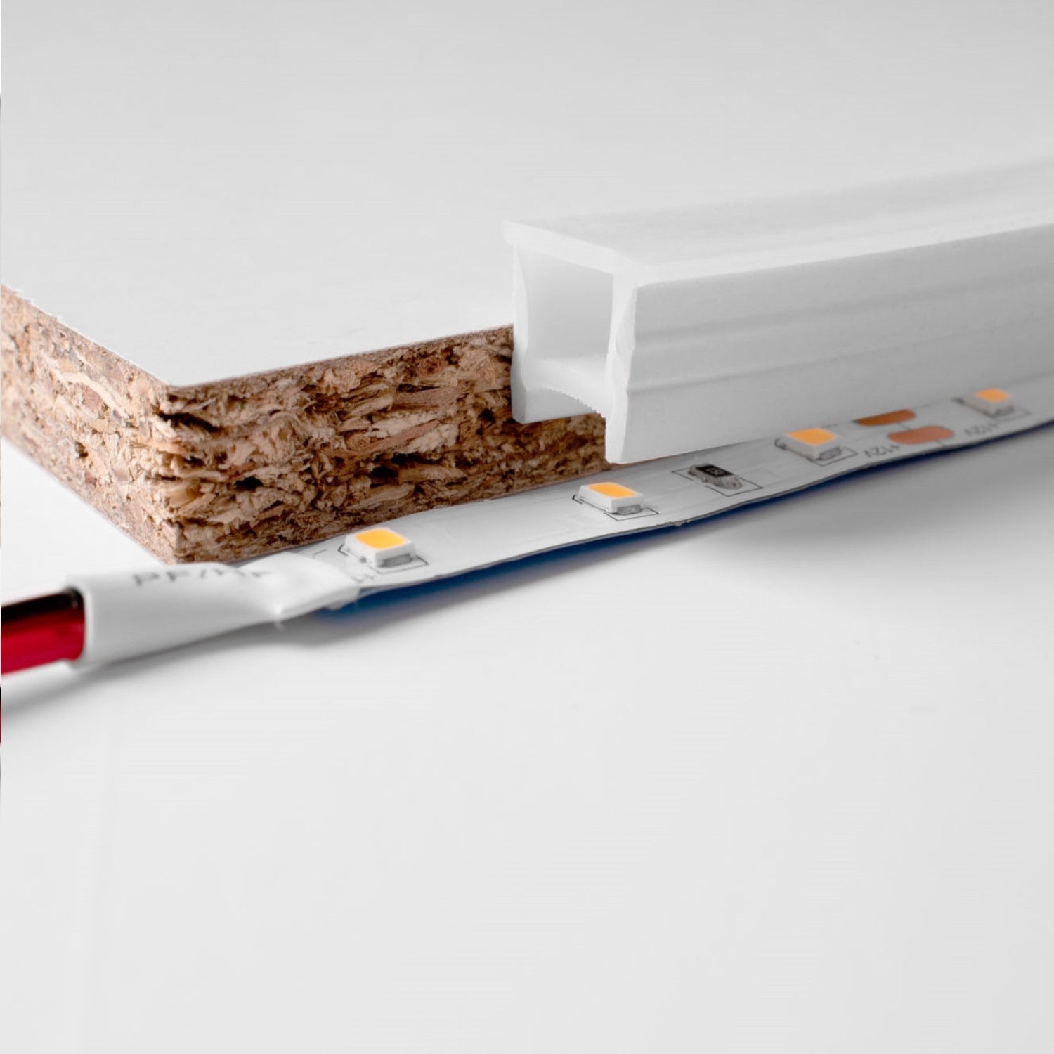 Funda de silicona flexible empotrable para convertir tira LED a neón - 10x10mm - 5 metros - Curvatura vertical (3)