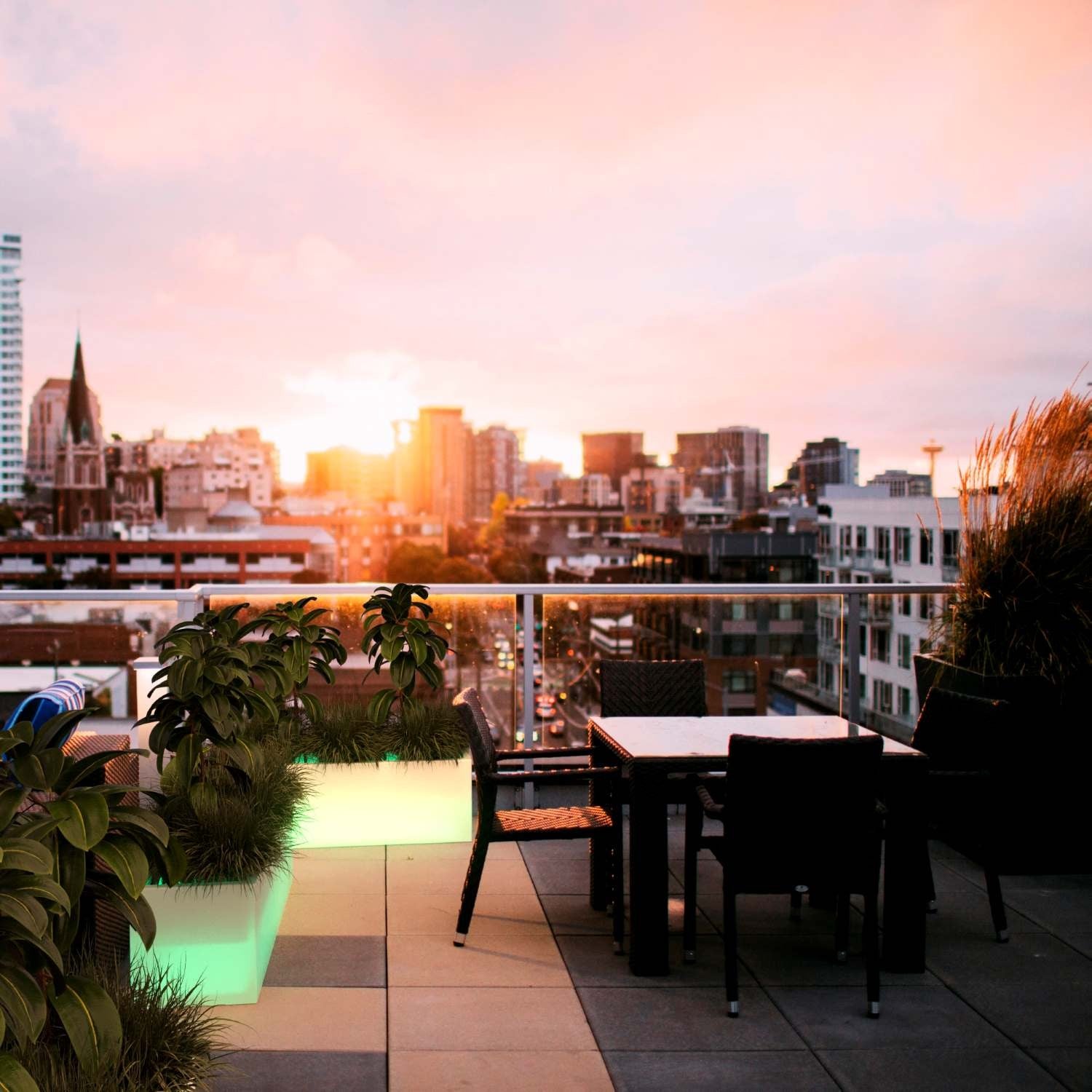 Macetero LED RGBW recargable - 12W - IP67 (14)