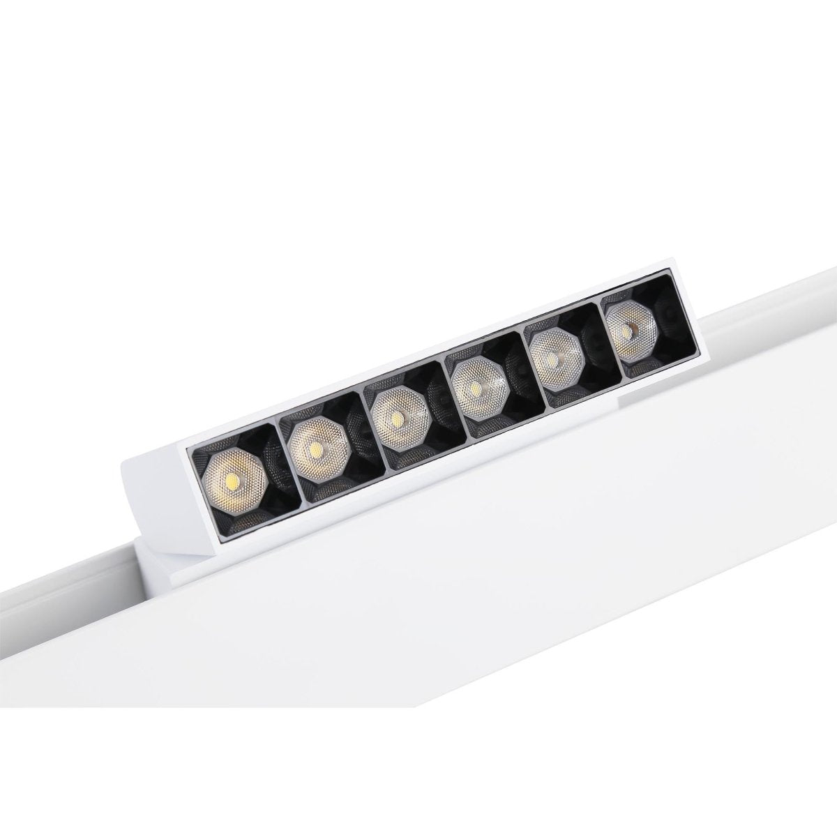 Luminaria lineal LED orientable para carril magnético 48V - 6W - UGR16 - Barcelona Led-