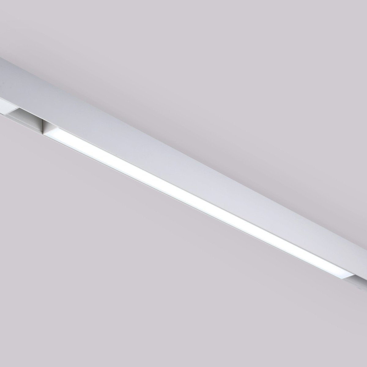 Luminaria lineal LED opal para carril magnético 48V - 20W - Barcelona Led-