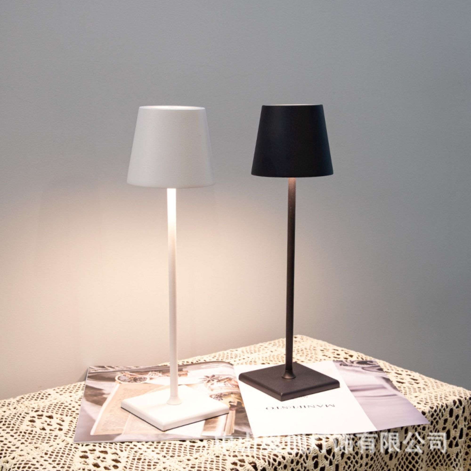 Lámpara de mesa portátil LED CCT "Laura" - 1,5W - Táctil - Intensidad regulable (18)